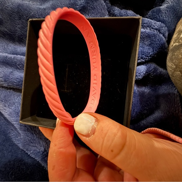David Yurman Pink Rubber Bracelet - Picture 3 of 4